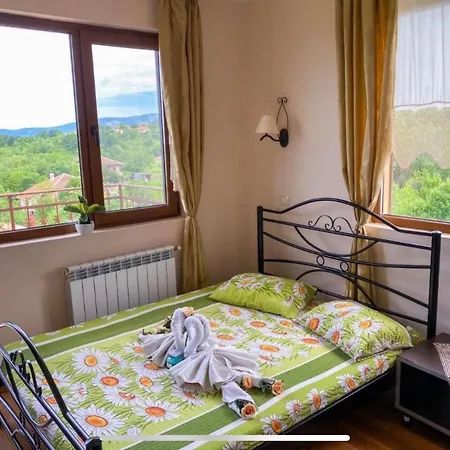 Kyshta Za Gosti Raya Guest house 3*